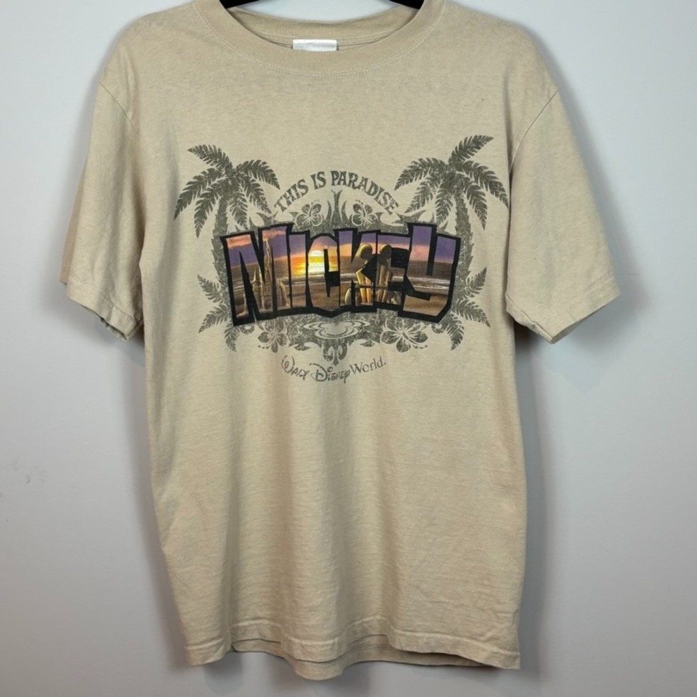 Walt‎ Disney World "This is Paradise" Mickey Unisex Beige Tee Medium Pre Shrunk